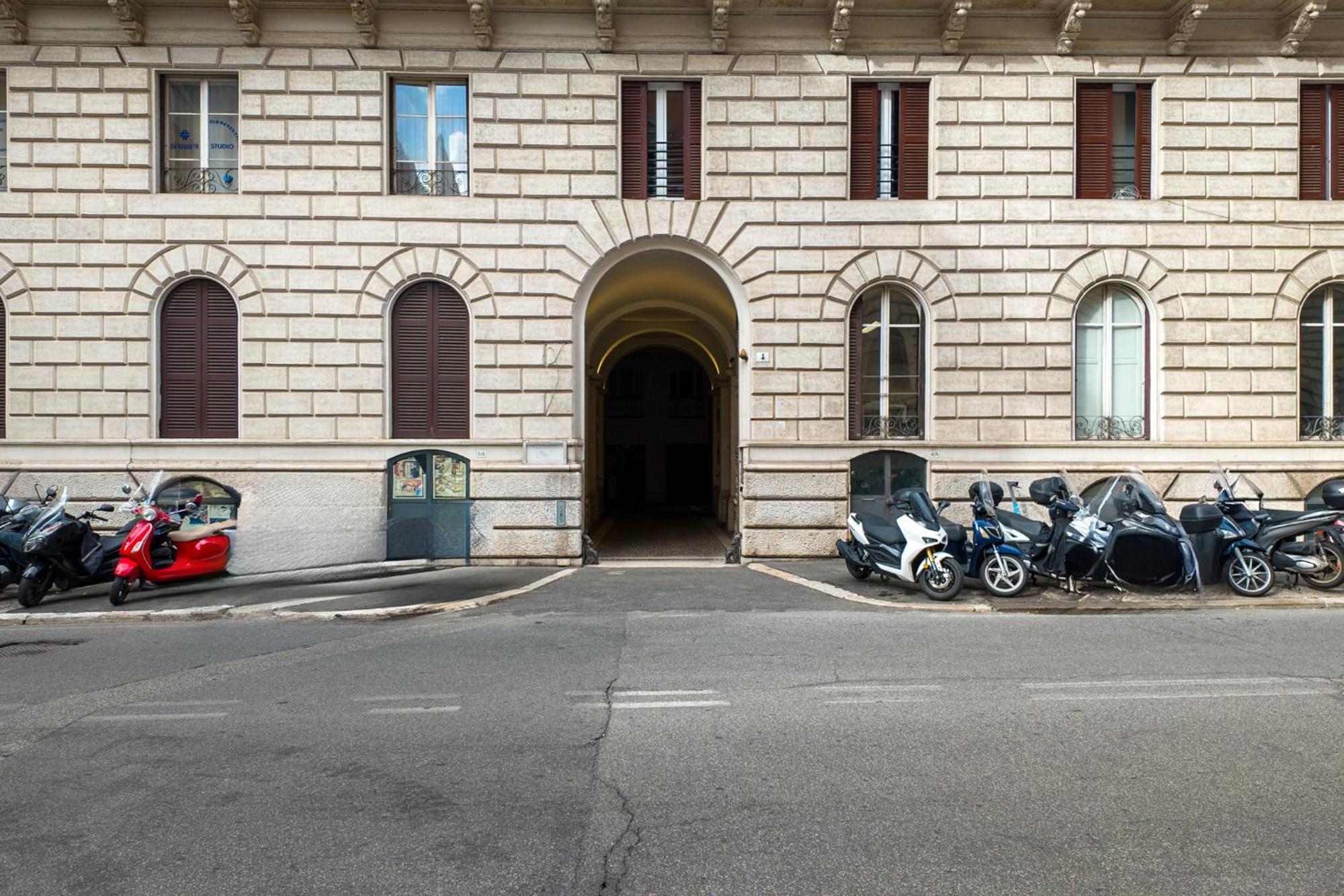 Carla Luxury House, Rome